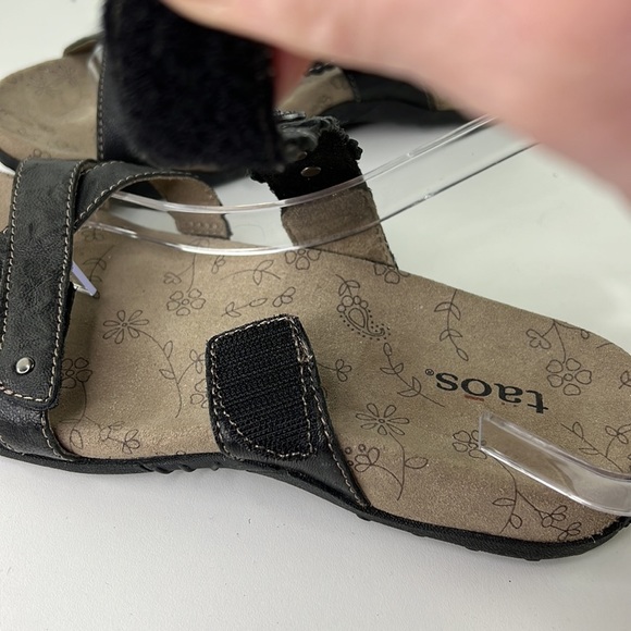 taos Black leather slide sandal - Picture 4 of 8